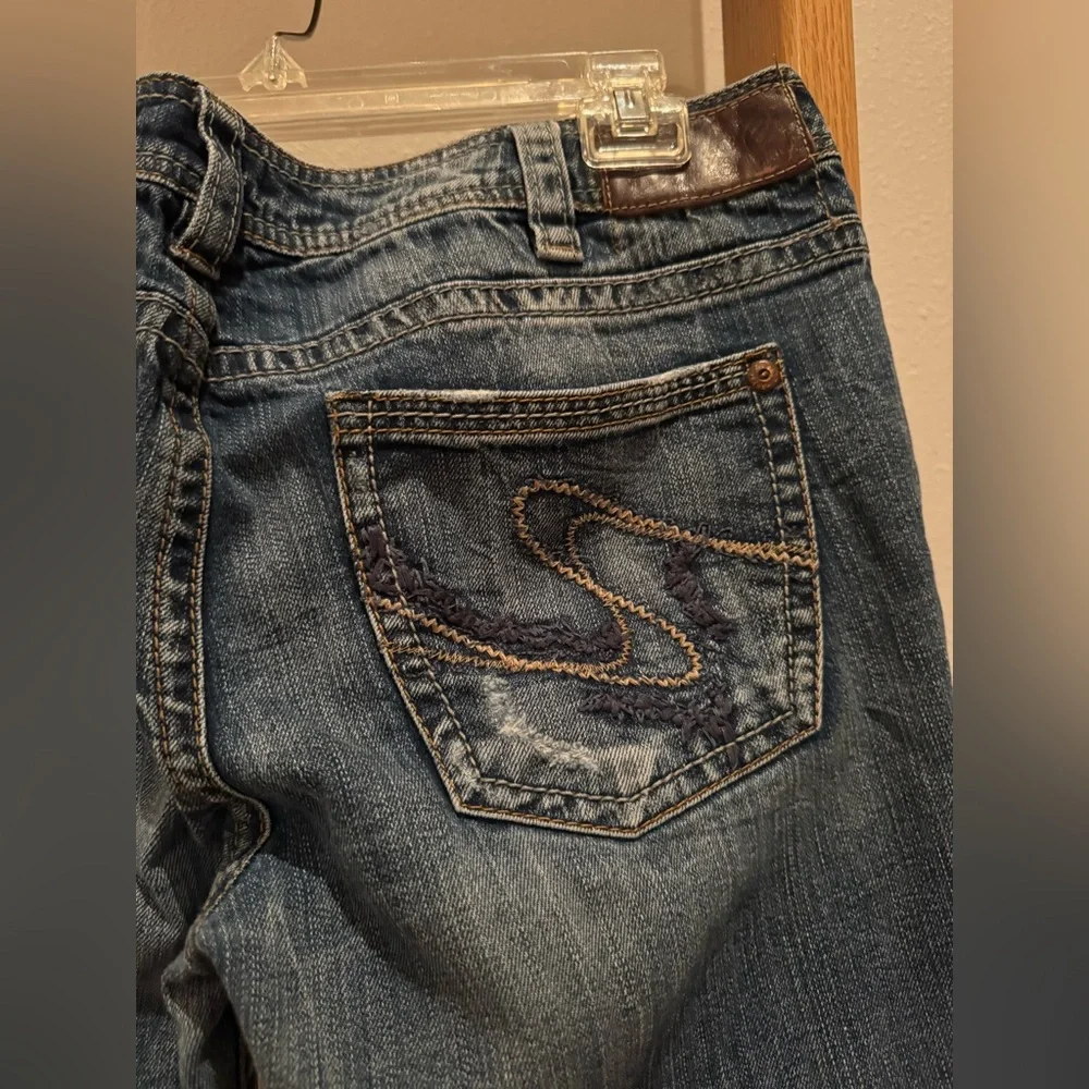 Tuesday Silver Jeans Dark Blue Distressed Straight/Flare Leg Women's Jeans - Picture 10 of 13
